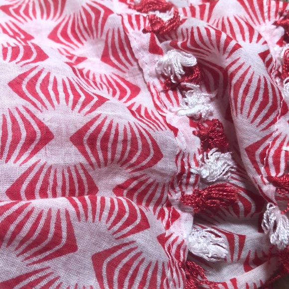 🧣 2 for $15 🧣 Red & White Scarf - Picture 2 of 5
